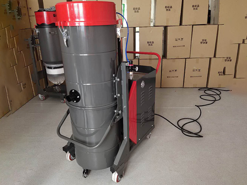 工业吸尘器